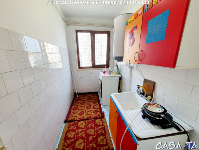 Apartament 3 camere, situat în Târgu Jiu, Aleea Plopilor