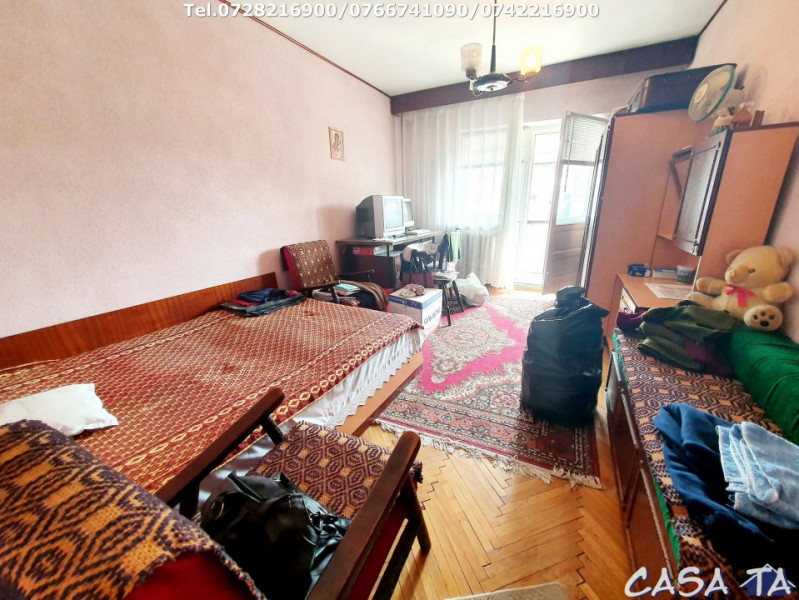 Apartament 3 camere, situat în Târgu Jiu, Str. Victoriei (Central)