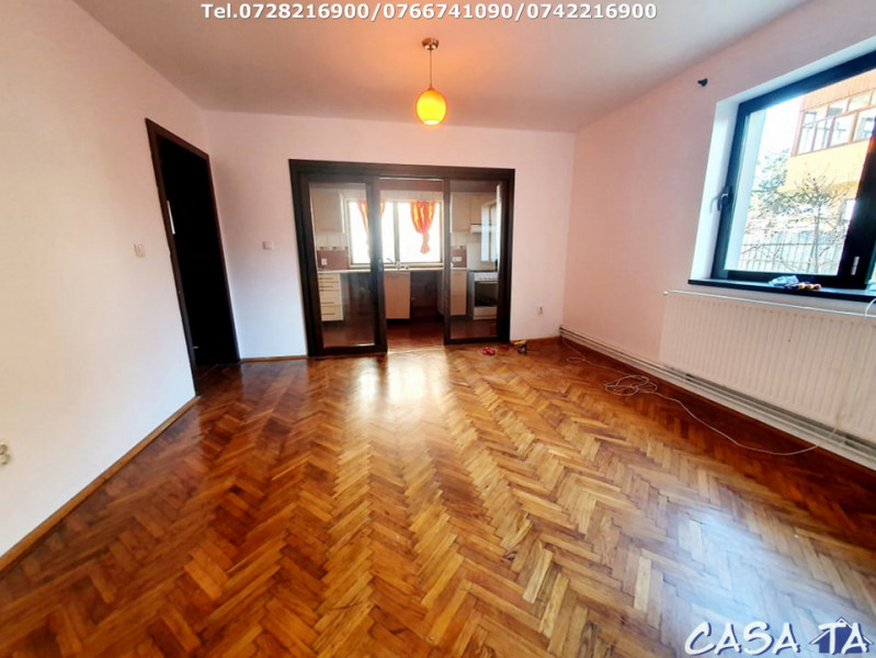 Casa, situata în Târgu Jiu, M.C Oancea (Cartier Grivitei)