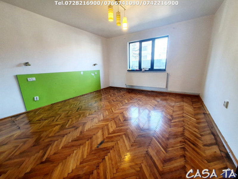 Casa, situata în Târgu Jiu, M.C Oancea (Cartier Grivitei)