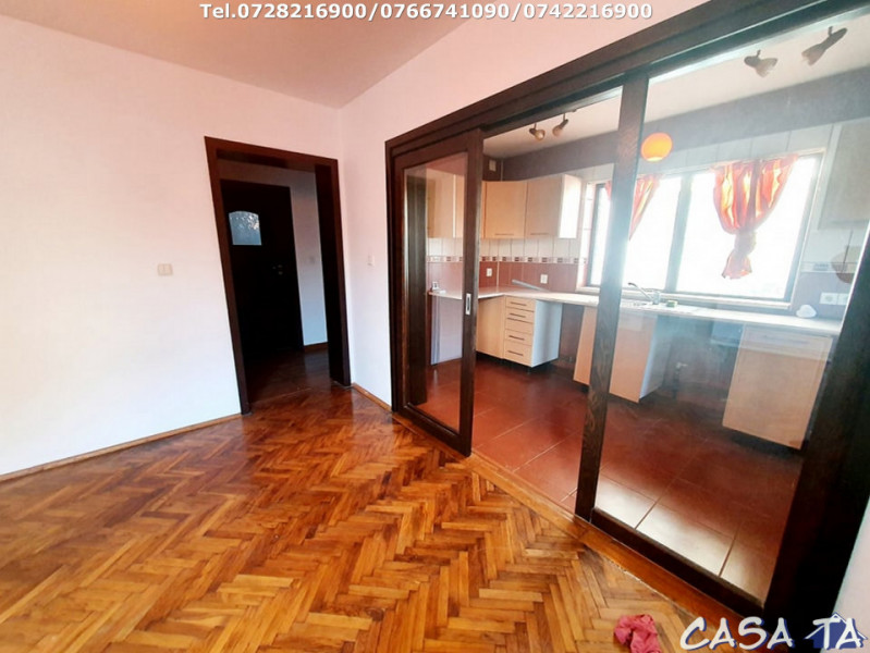 Casa, situata în Târgu Jiu, M.C Oancea (Cartier Grivitei)