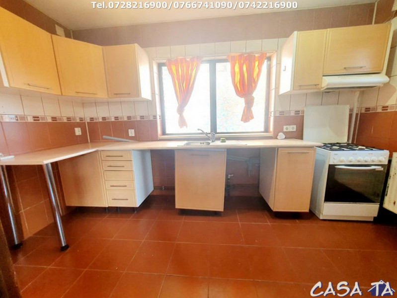 Casa, situata în Târgu Jiu, M.C Oancea (Cartier Grivitei)