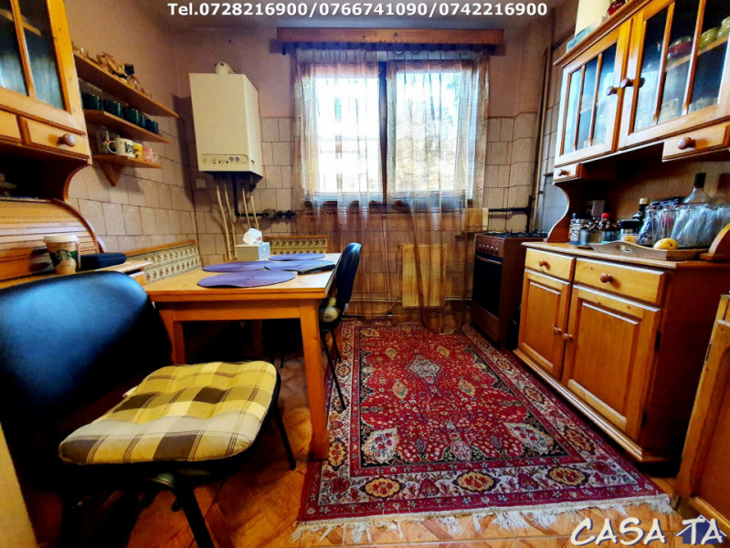 Apartament 4 camere, situat în Târgu Jiu, Aleea Sfantul Nicolae
