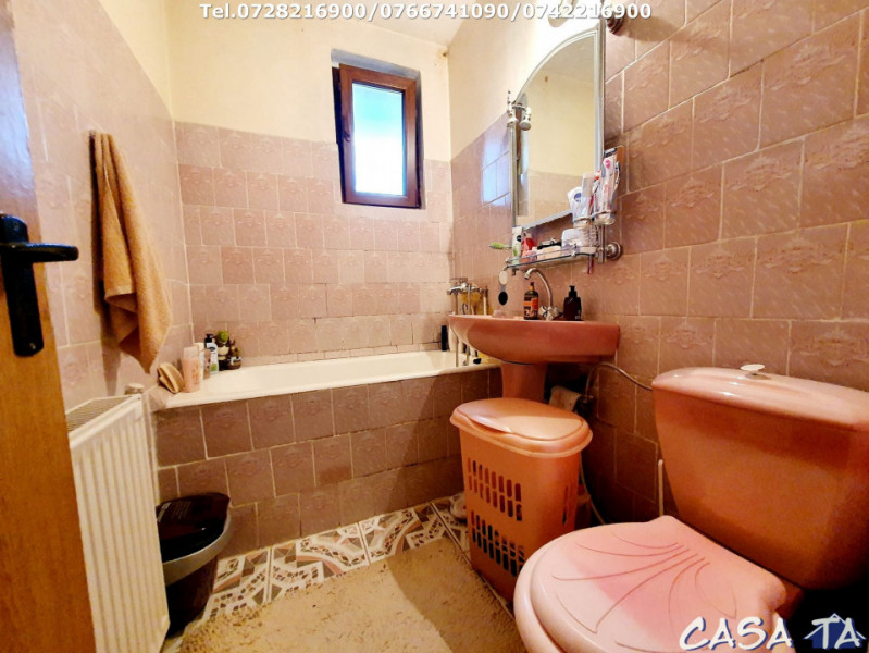 Apartament 4 camere, situat în Târgu Jiu, Aleea Sfantul Nicolae