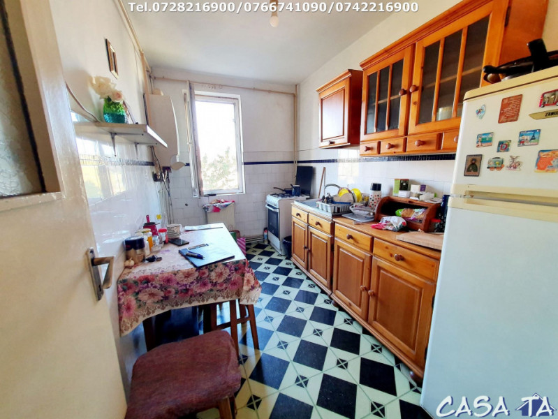Apartament 3 camere, situat în Târgu Jiu, Str Unirii