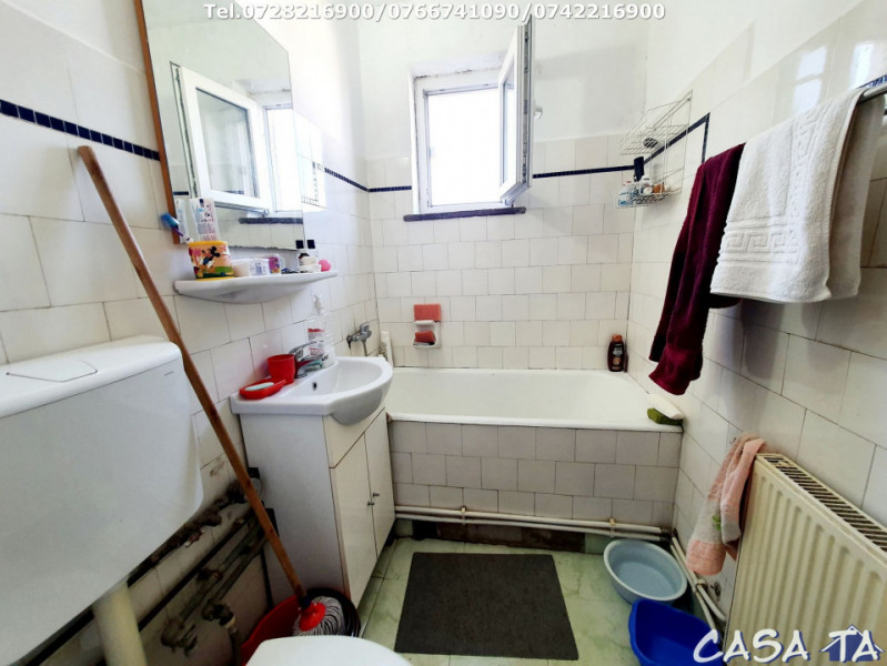 Apartament 3 camere, situat în Târgu Jiu, Str Unirii
