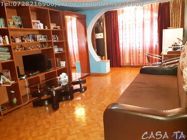 Apartament 3 camere, situat în Târgu Jiu, Str.Zambilelor