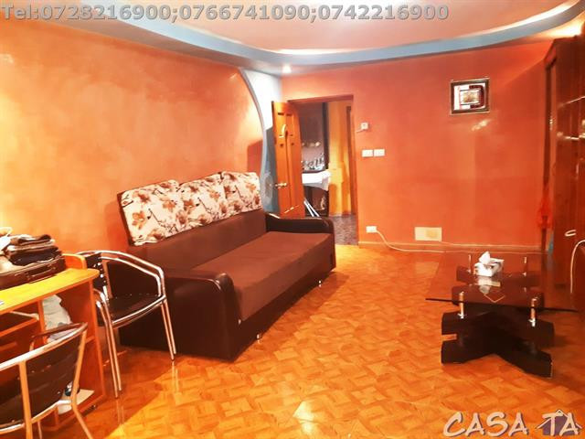 Apartament 3 camere, situat în Târgu Jiu, Str.Zambilelor