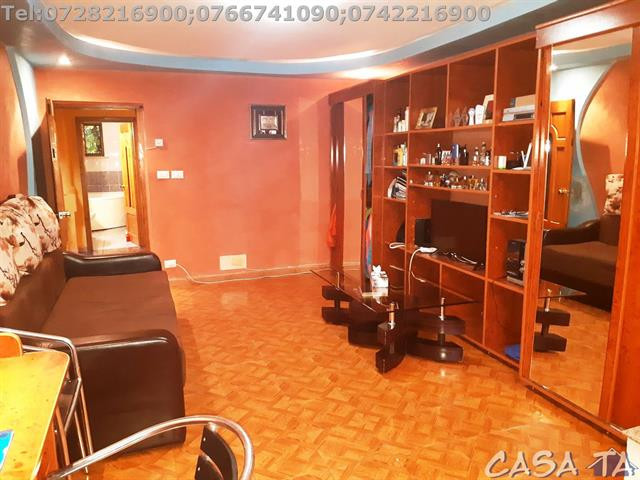 Apartament 3 camere, situat în Târgu Jiu, Str.Zambilelor
