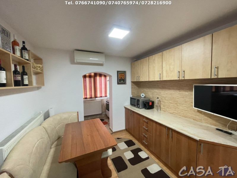 Apartament 2 Camere, Etaj 4, Comuna din Paris