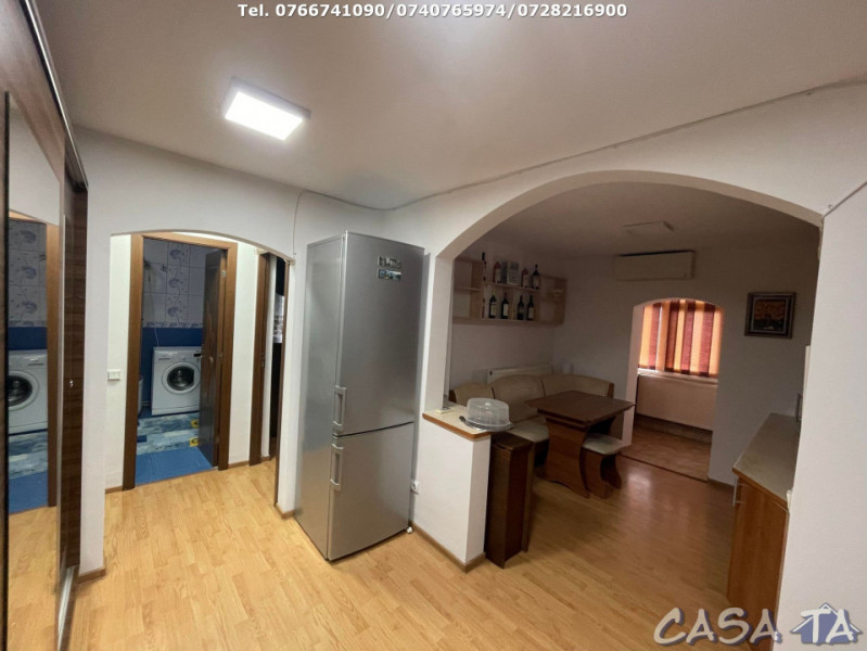 Apartament 2 Camere, Etaj 4, Comuna din Paris