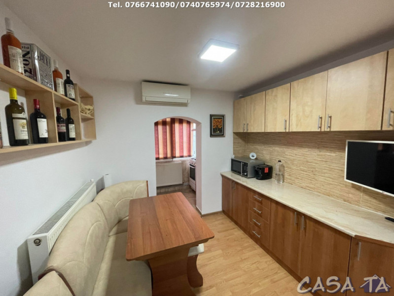 Apartament 2 Camere, Etaj 4, Comuna din Paris