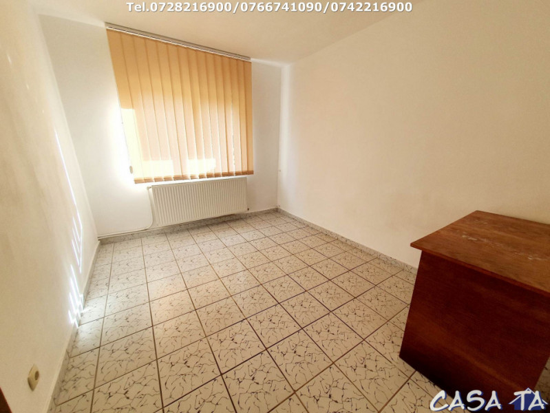 Închiriere apartament 4 camere, Str 22 Decembrie 1989