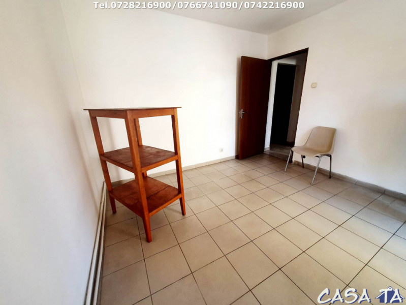 Închiriere apartament 4 camere, Str 22 Decembrie 1989