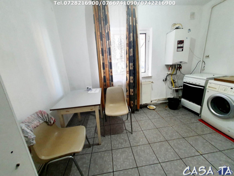 Închiriere apartament 4 camere, Str 22 Decembrie 1989