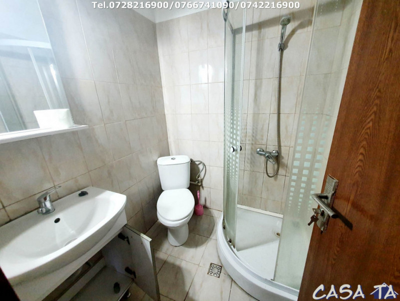 Închiriere apartament 4 camere, Str 22 Decembrie 1989