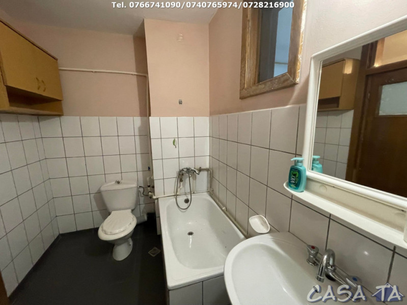 Garsoniera Confort 1, Etaj 4 (cu acoperis), Strada Ciocarlau 