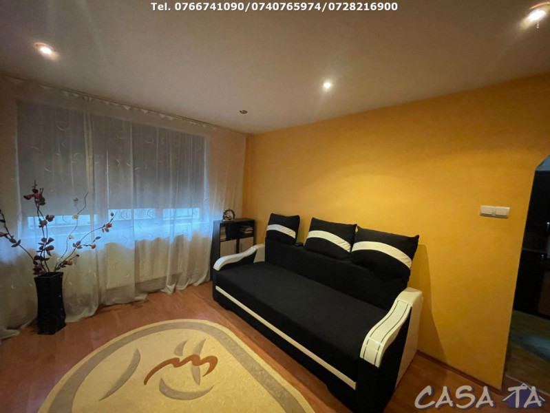 Apartament 2 Camere, Etaj 4, Strada Garofitei