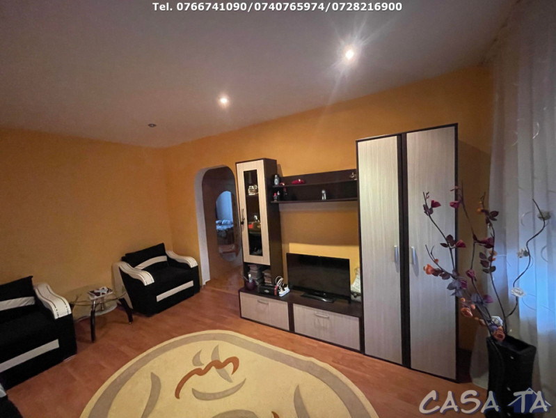 Apartament 2 Camere, Etaj 4, Strada Garofitei