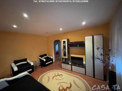 Apartament 2 Camere, Etaj 4, Strada Garofitei