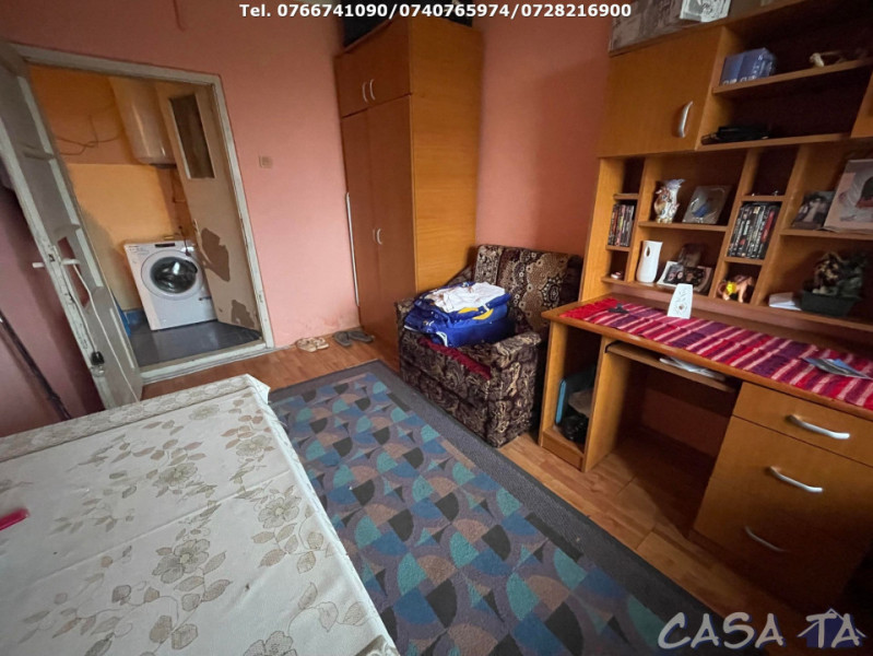 Apartament 2 Camere, Etaj 1, Strada Izlaz