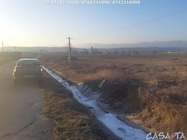 Teren Intravilan(4582 mp), situat în Târgu Jiu ,Strada Ciocârlau