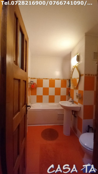 Apartament 3 camere, situat în Târgu Jiu, Lt. Col. D-tru Petrescu