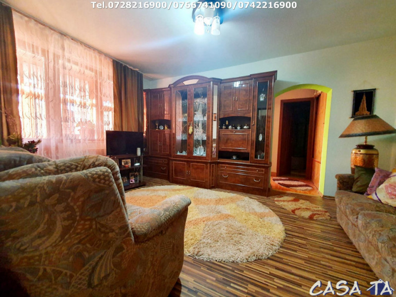 Apartament 3 camere, situat în Târgu Jiu, Str Unirii