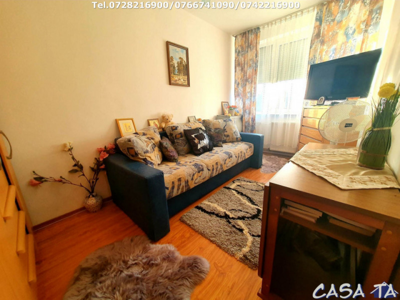 Apartament 3 camere, situat în Târgu Jiu, Str Unirii