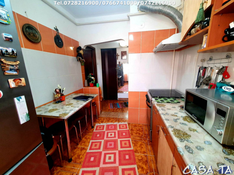 Apartament 3 camere, situat în Târgu Jiu, Str Unirii