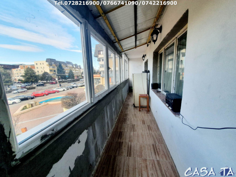 Închiriere apartament 4 camere, Etaj 1, Central