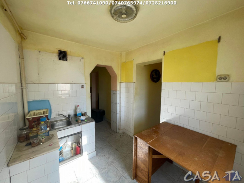 Apartament 4 Camere, Etaj 4, Aleea Teilor 