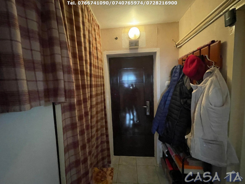 Apartament 2 Camere, Etaj 4 (cu acoperis), Strada Brandusei