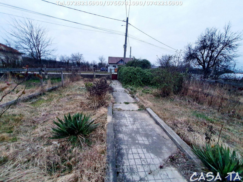 Casa 3 Camere + Teren si Anexe, Vacarea - Danesti