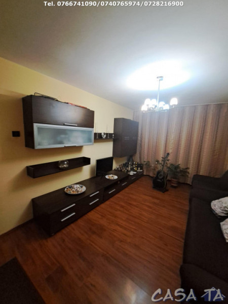 Apartament 3 Camere, Etaj 3, Strada Castanilor