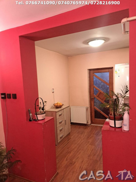 Apartament 3 Camere, Etaj 3, Strada Castanilor