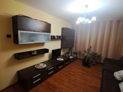 Apartament 3 Camere, Etaj 3, Strada Castanilor