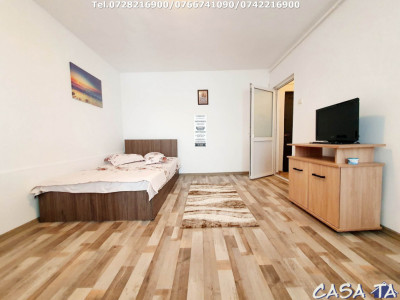 Garsoniera, situata în Târgu Jiu, Aleea Plopilor