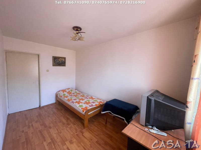 Apartament 2 Camere, Etaj 5 (lift nou), Aleea Plopilor