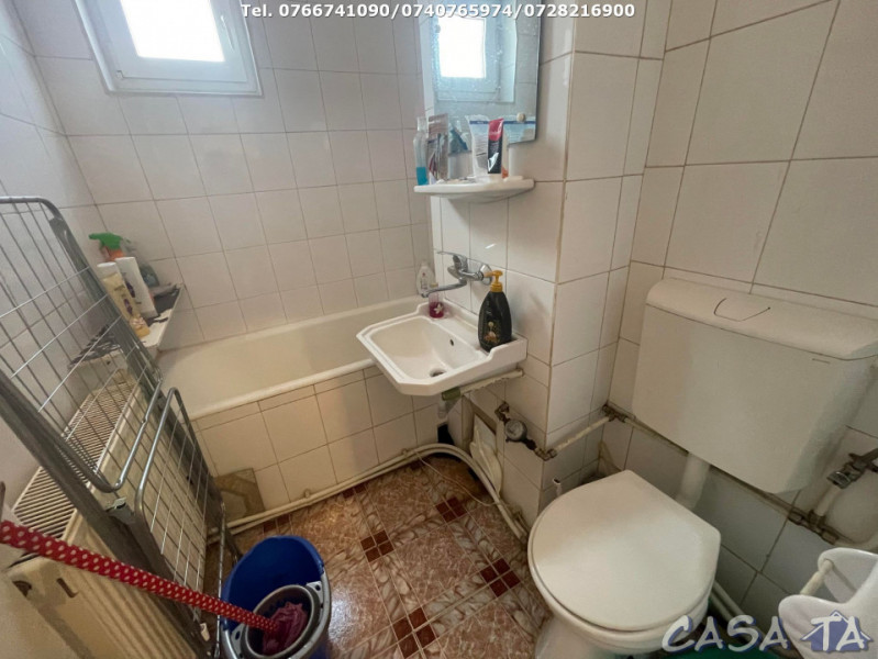Apartament 2 Camere, Etaj 5 (lift nou), Aleea Plopilor