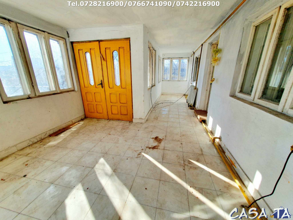 Casa situata în Francesti - Pestisani