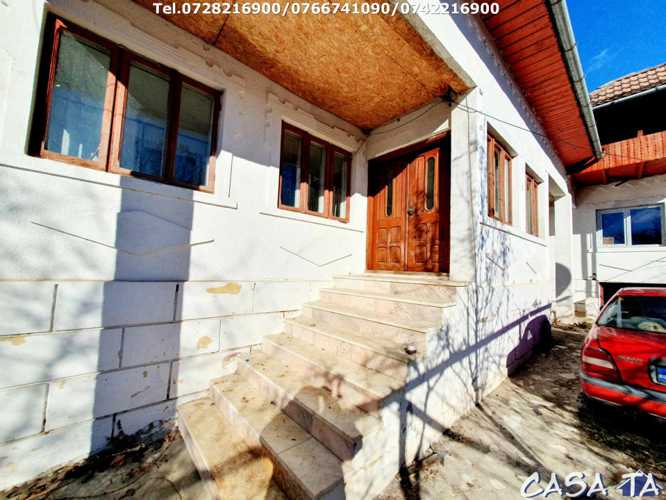 Casa situata în Francesti - Pestisani