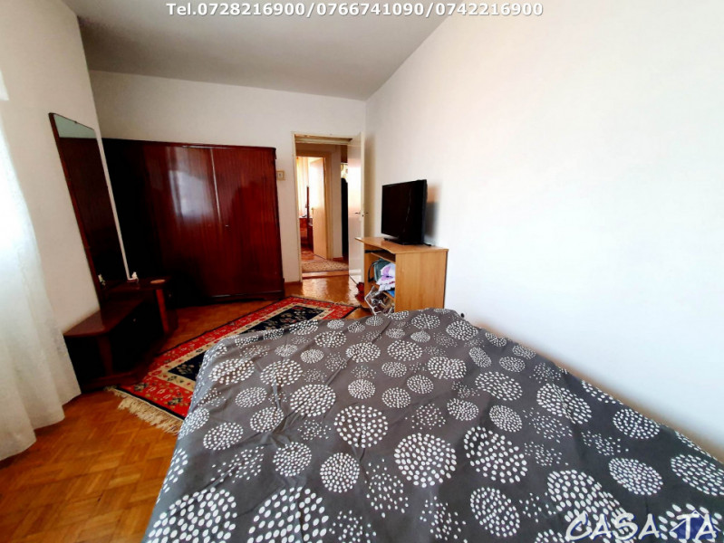 Apartament 3 camere, situat în Târgu Jiu, Aleea Garofitei