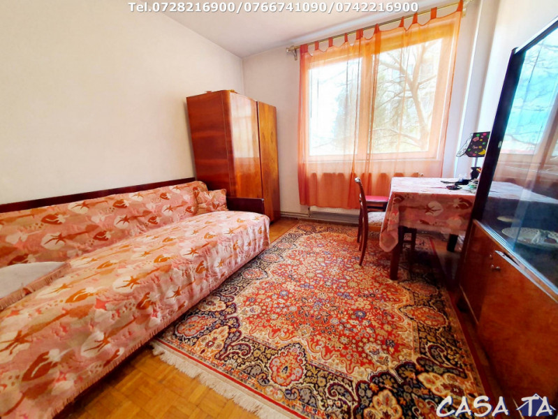 Apartament 3 camere, situat în Târgu Jiu, Aleea Garofitei