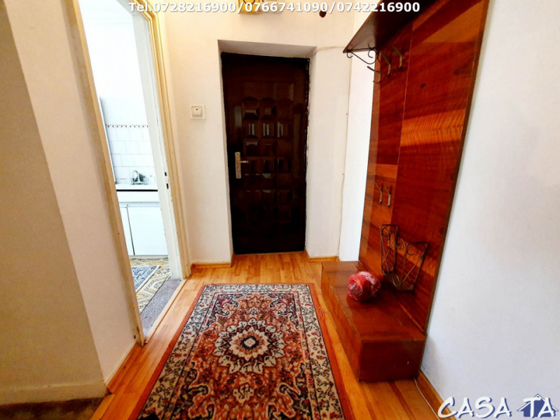 Apartament 3 camere, situat în Târgu Jiu, Aleea Garofitei