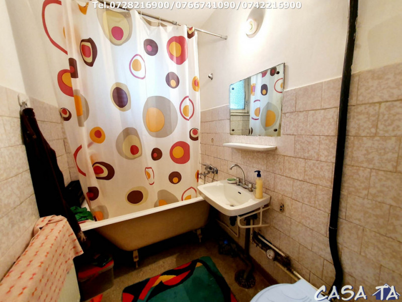 Apartament 3 camere, situat în Târgu Jiu, Aleea Garofitei