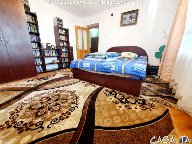 Închiriere apartament 4 camere ,situat în Târgu Jiu, Str Grivitei (Central)