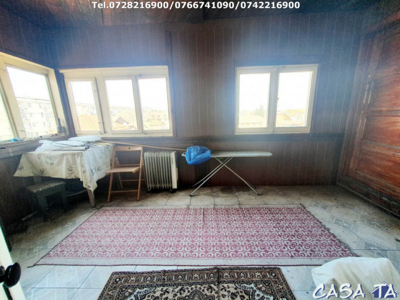 Închiriere apartament 4 camere ,situat în Târgu Jiu, Str Grivitei (Central)