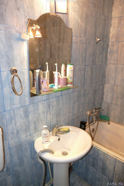 Apartament 3 Camere, Etaj 3, Rovinari - Zambilelor