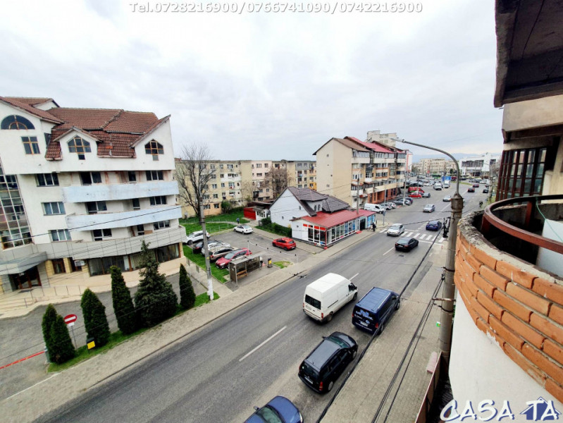 Apartament 3 camere, situat în Târgu Jiu, Str Nicolae Titulescu